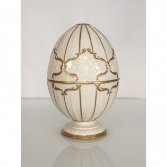 Uovo grande in porcellana e oro zecchino